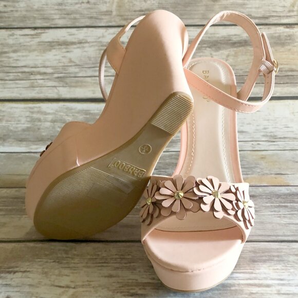 Retro Peach Floral Wedge Sandals - Picture 7 of 7